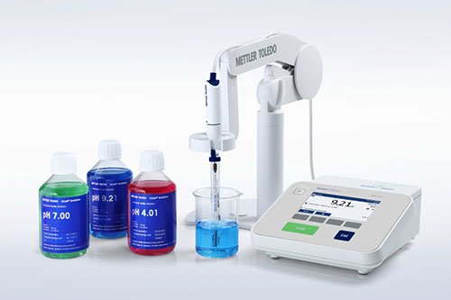 pH buffer accuracy