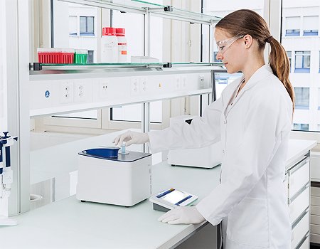 Preventive Maintenance for UV/VIS Spectrophotometer