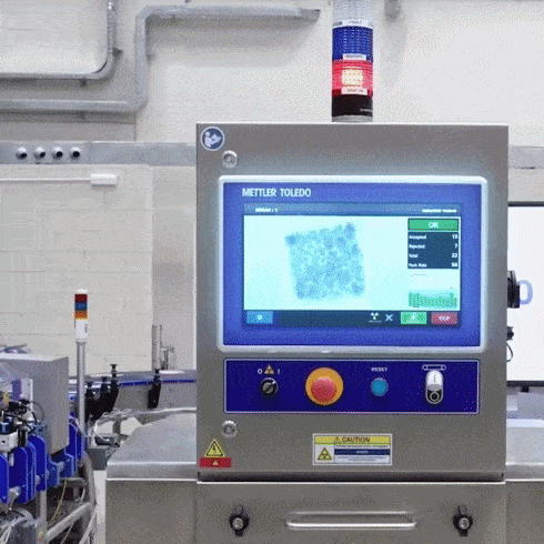Short clips of METTLER TOLEDO instruments in a lab Short clips of METTLER TOLEDO instruments in a lab