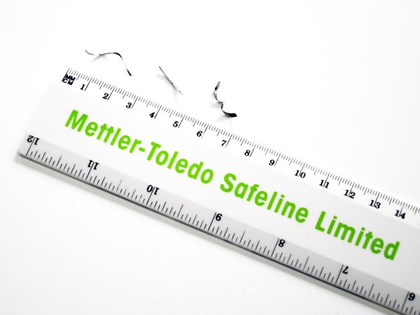 Safe removal of metal contaminants as small as 0.3 millimeters Safe removal of metal contaminants as small as 0.3 millimeters